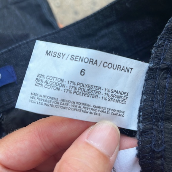 New Bandolino tummy control Bermuda - Picture 15 of 16